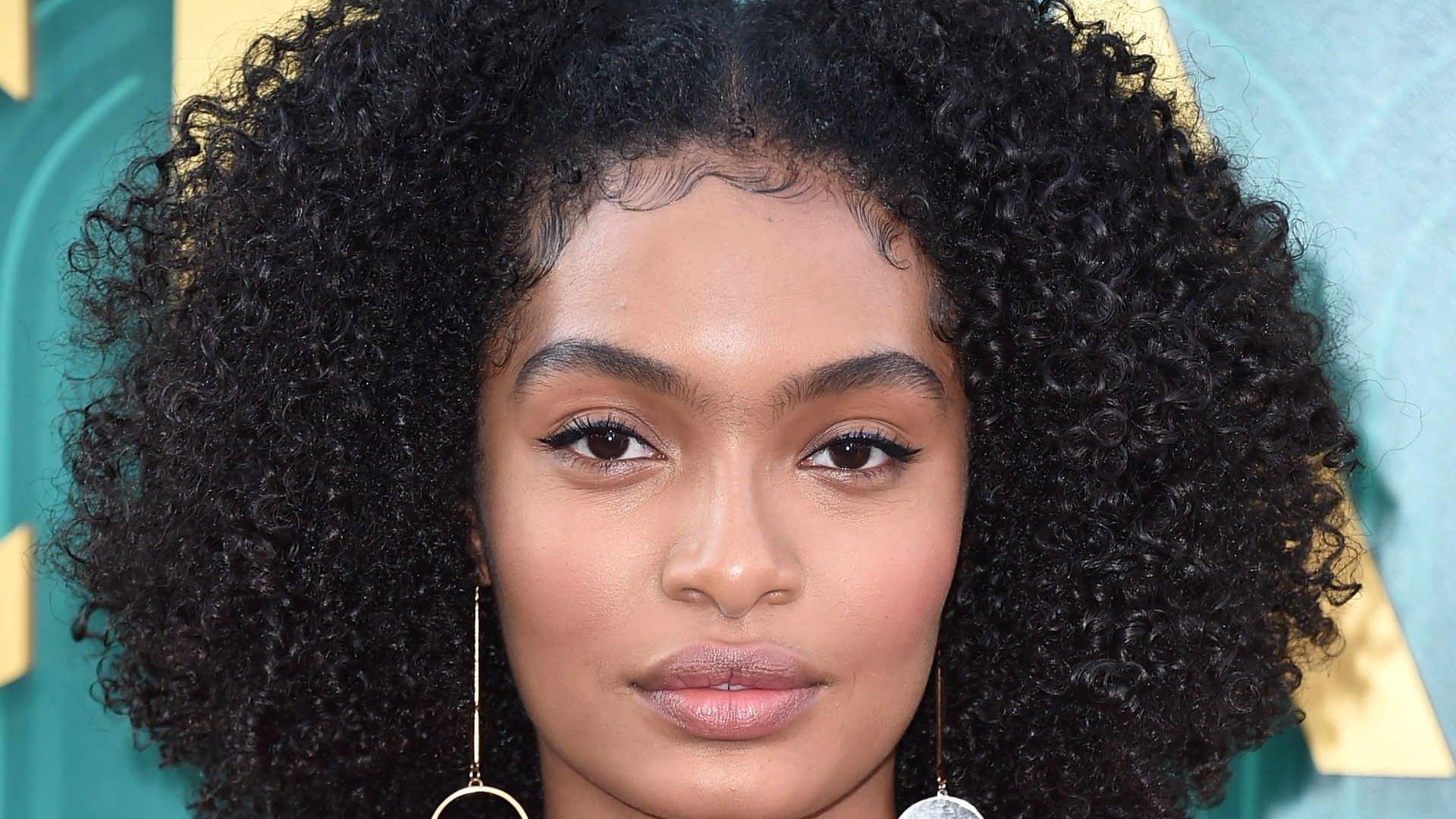 Yara Shahidi's Flawless Skin Stole The Spotlight At 2020 Emmys