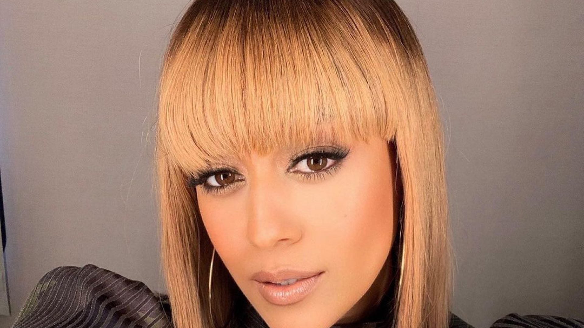 Tia Mowry Rocks The Perfect Blonde Bob For Fall