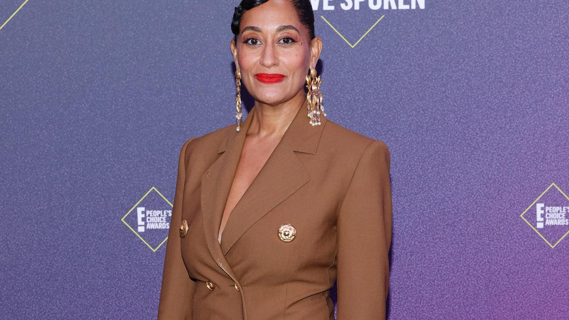 Tracee Ellis Ross Honored As Style Icon At The 2020 People's Choice Awards