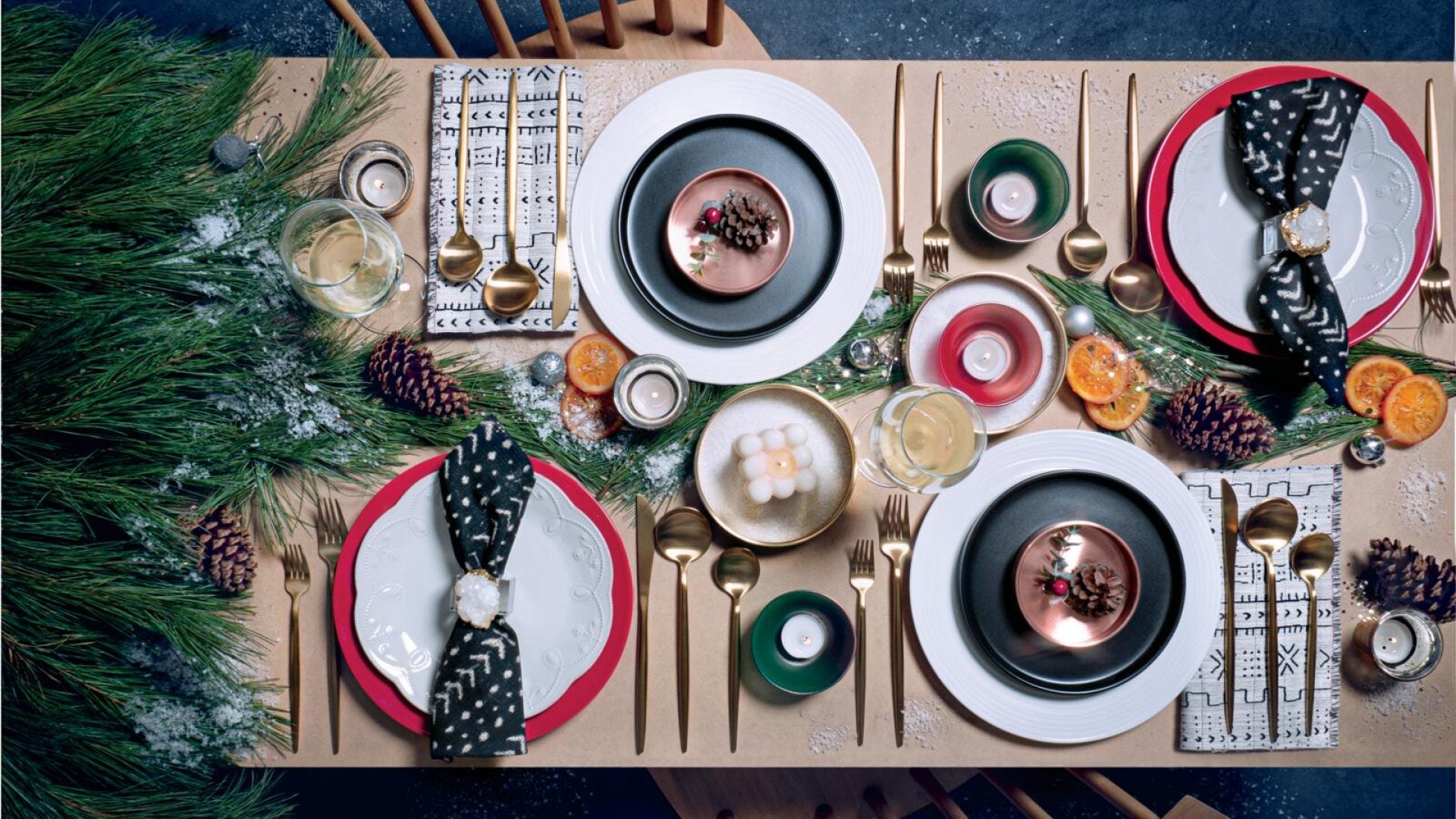 How To Create A Stylish (Small) Holiday Table