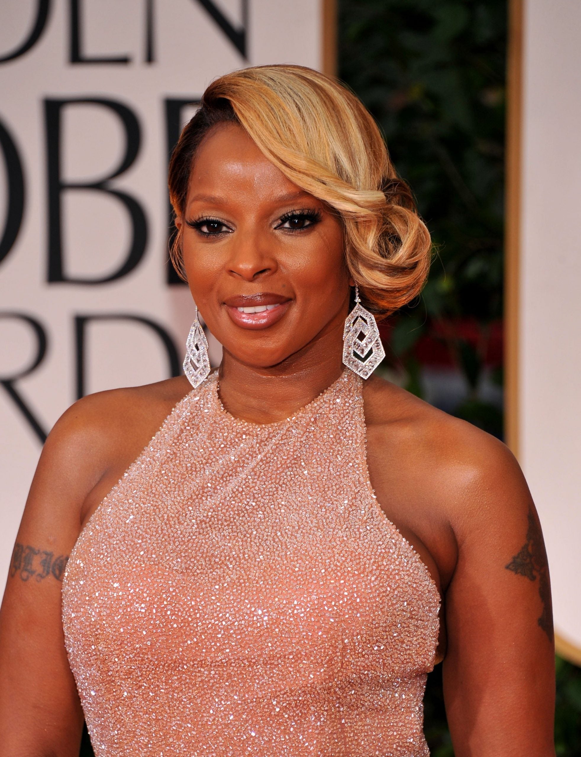 9 Of Mary J. Blige's Best Beauty Moments