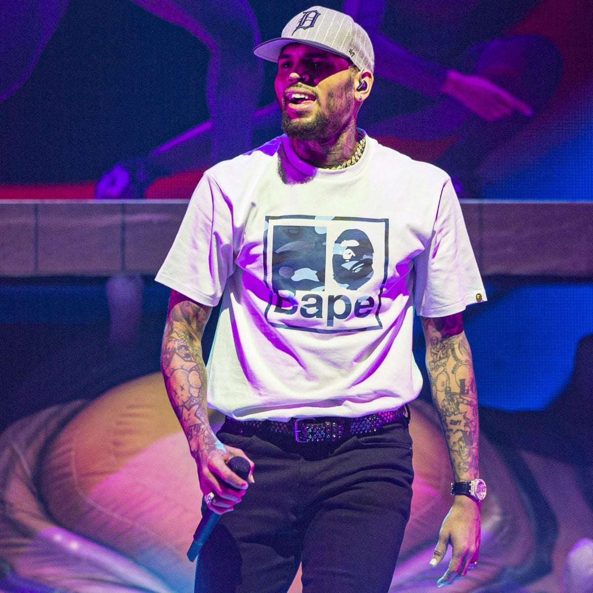 Chris Brown Reportedly Accused Of Battery Against Los ...