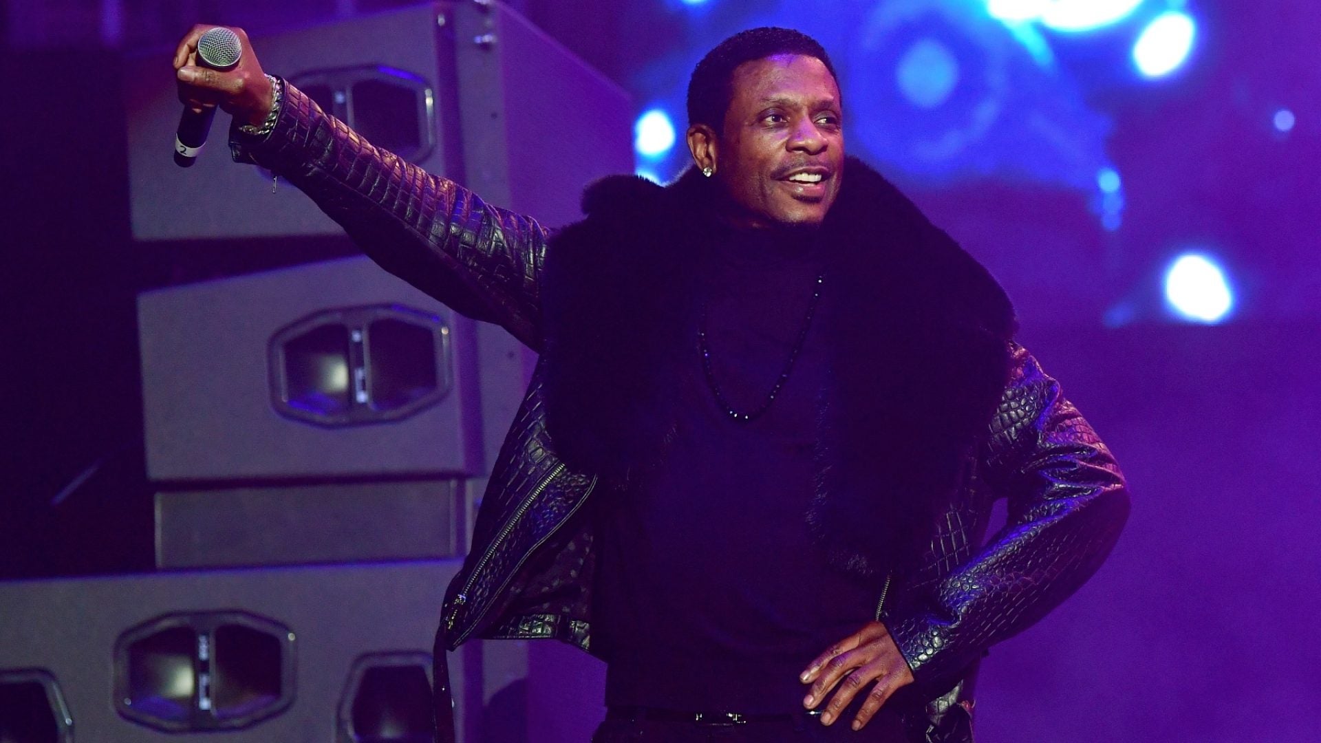 Our Favorite Photos of Birthday Boy Keith Sweat Showing Off His Signature Swag On Stage