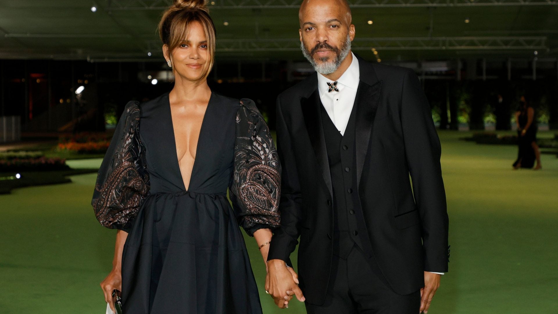 Weekend Love: Halle Berry & Van Hunt And More Moments From Black Celeb Couples