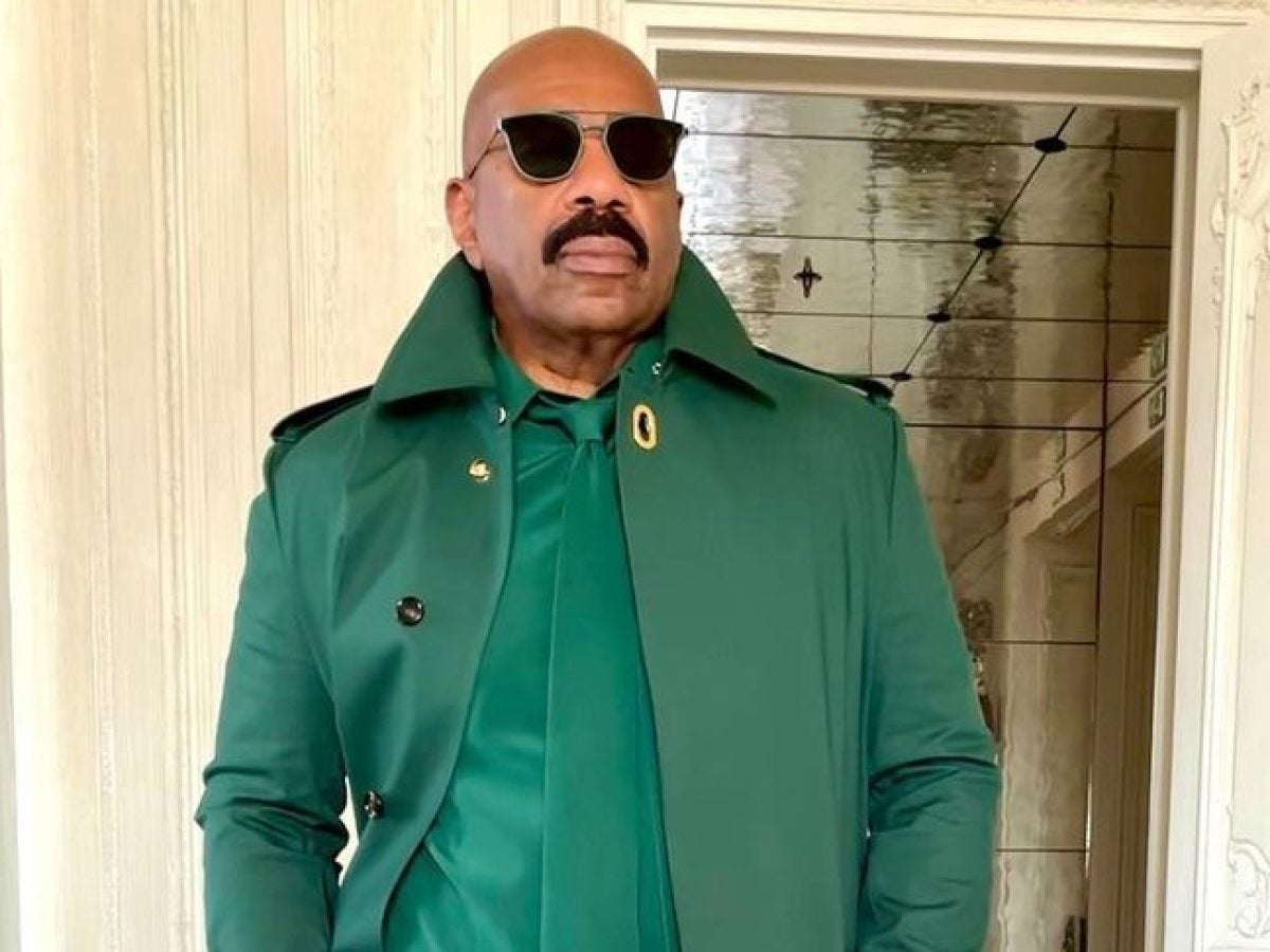 steve harvey baggy suits