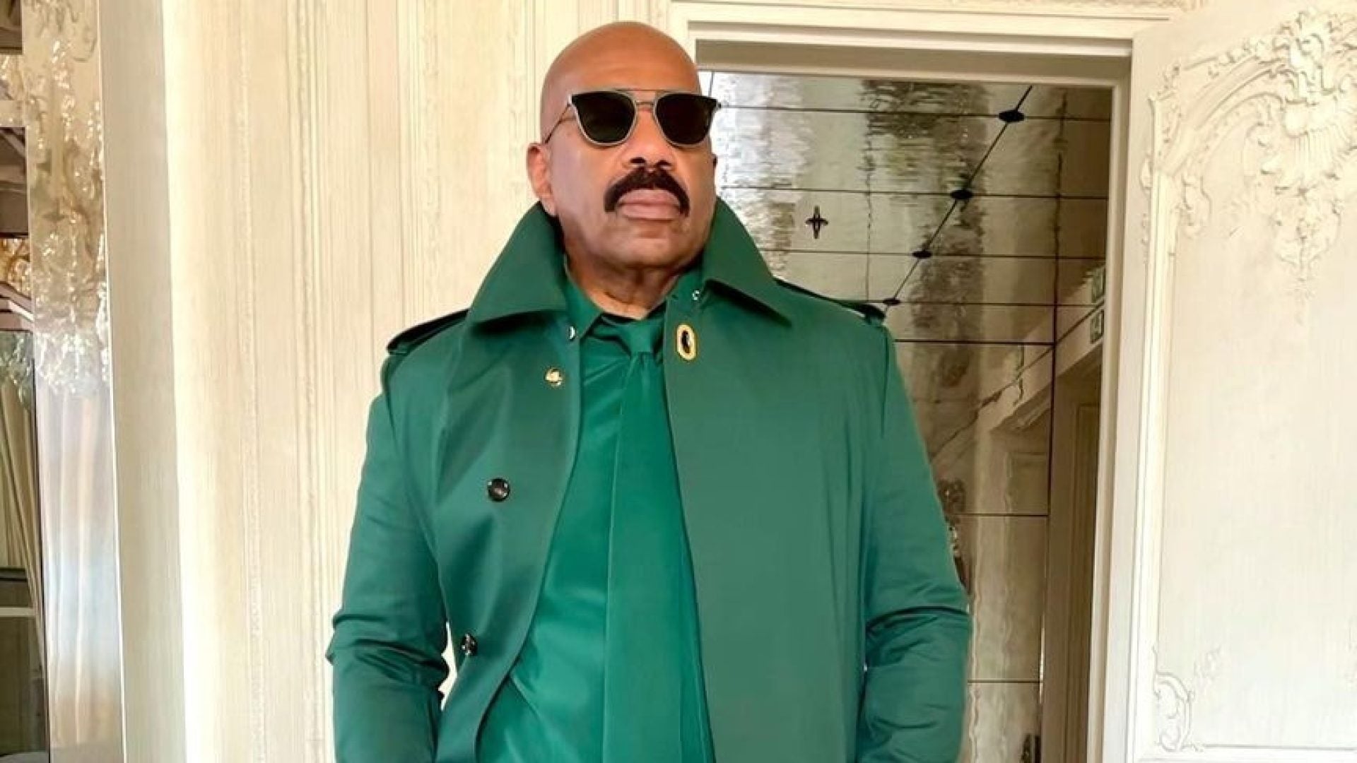 Steve Harvey’s Stylist Elly Karamoh On How He Turned The TV Host Into A Viral Fashion Figure