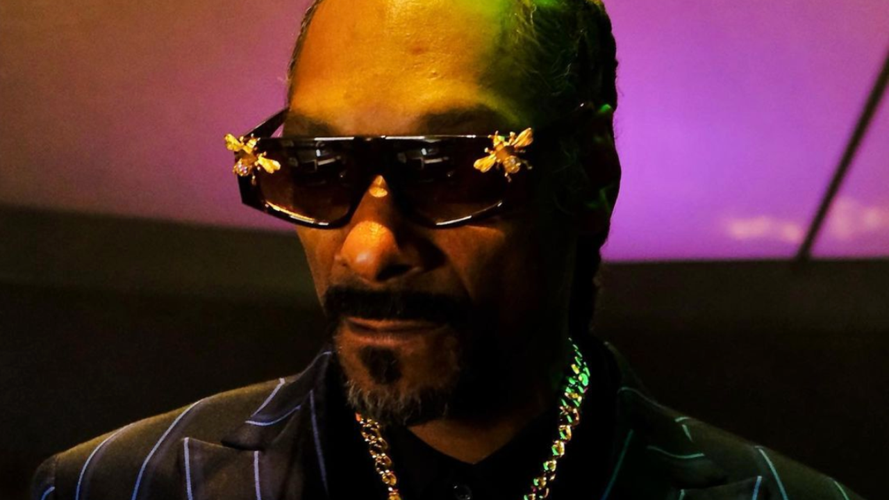 Snoop Dogg Talks Wowing His Grandkids With 'Addams Family 2 ...