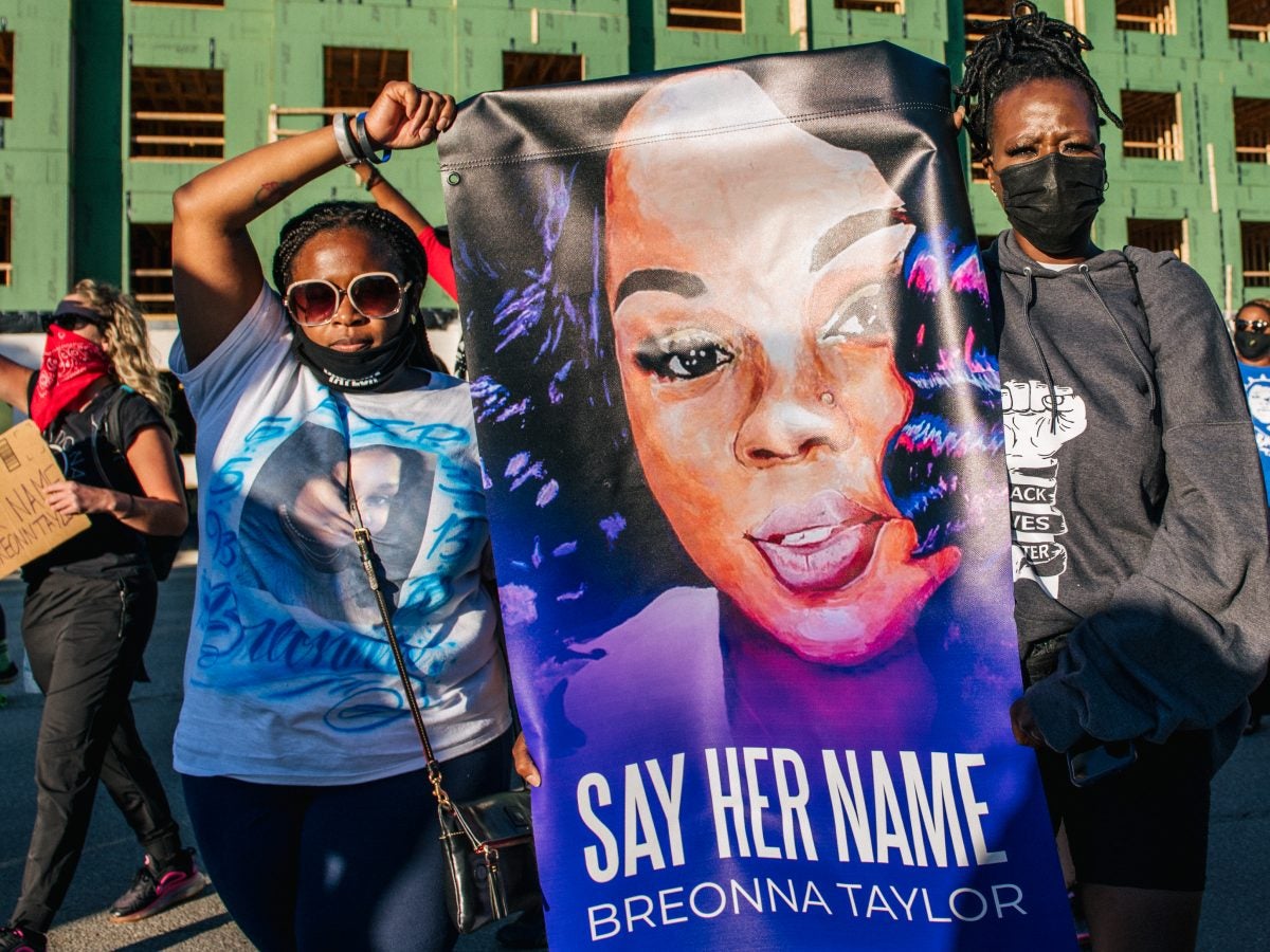 The Louisville Officer Who Fatally Shot Breonna Taylor Wants His Job Back