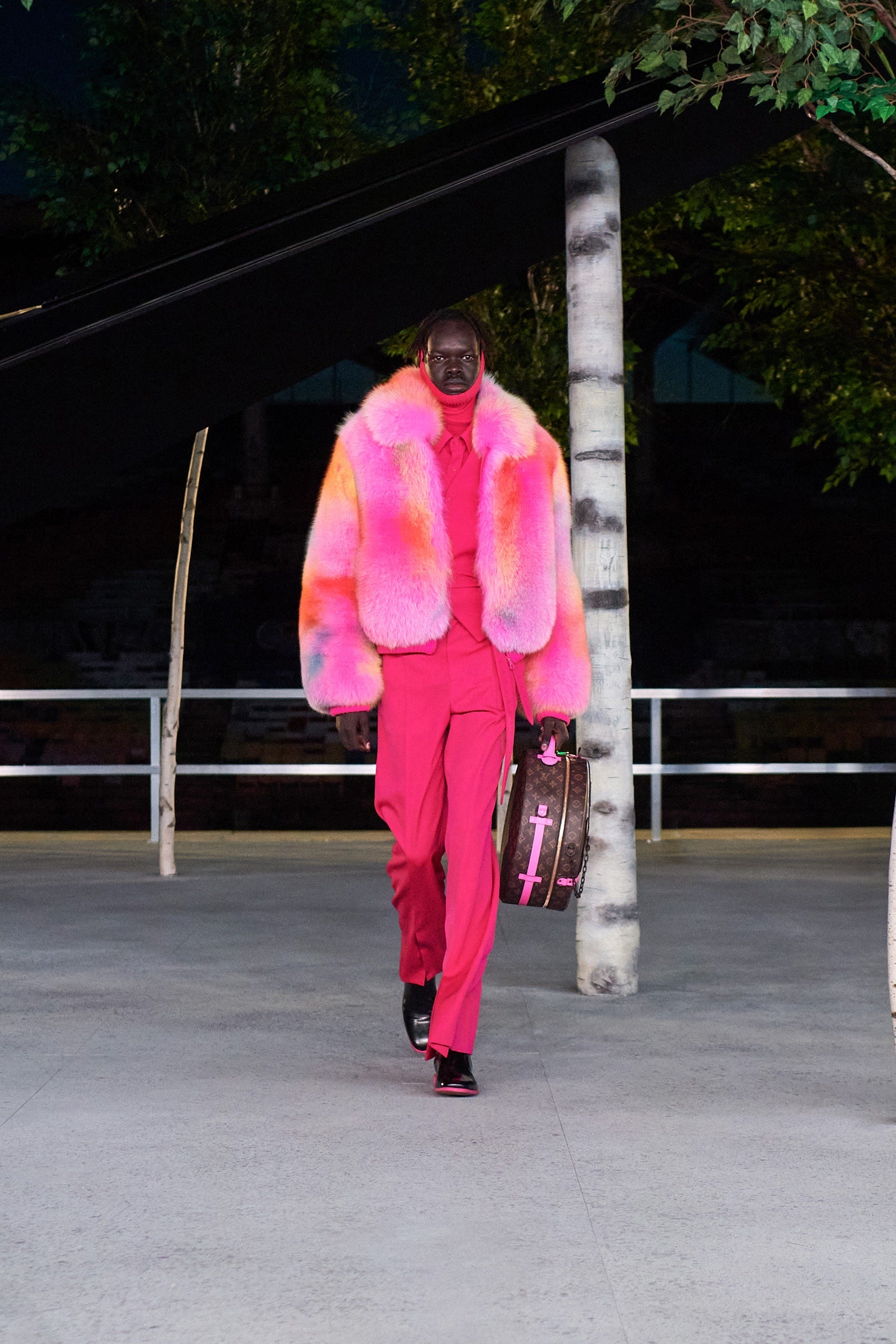 Louis Vuitton Unveils Virgil Abloh's Final Collection — and Celebrates His  Life — in Miami - Fashionista