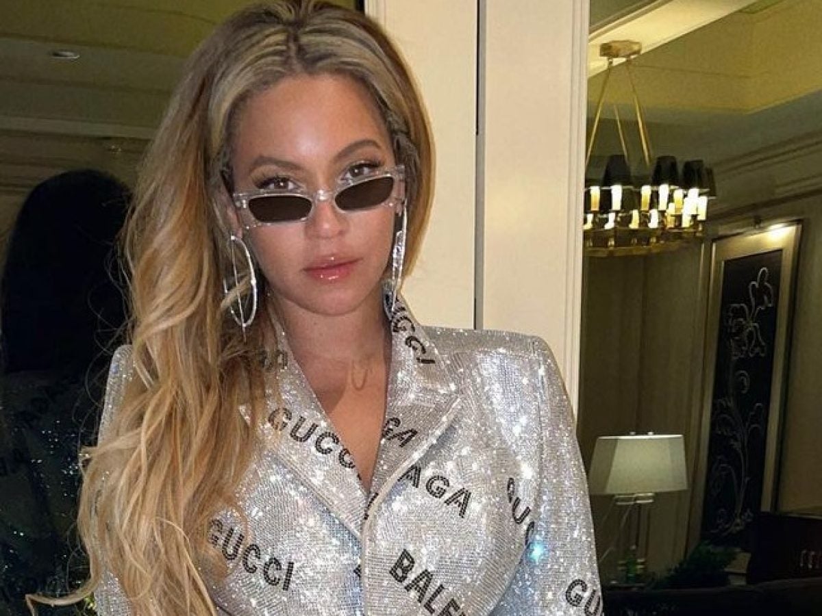 Beyoncé Shines Bright In This Sparkly Silver Suit