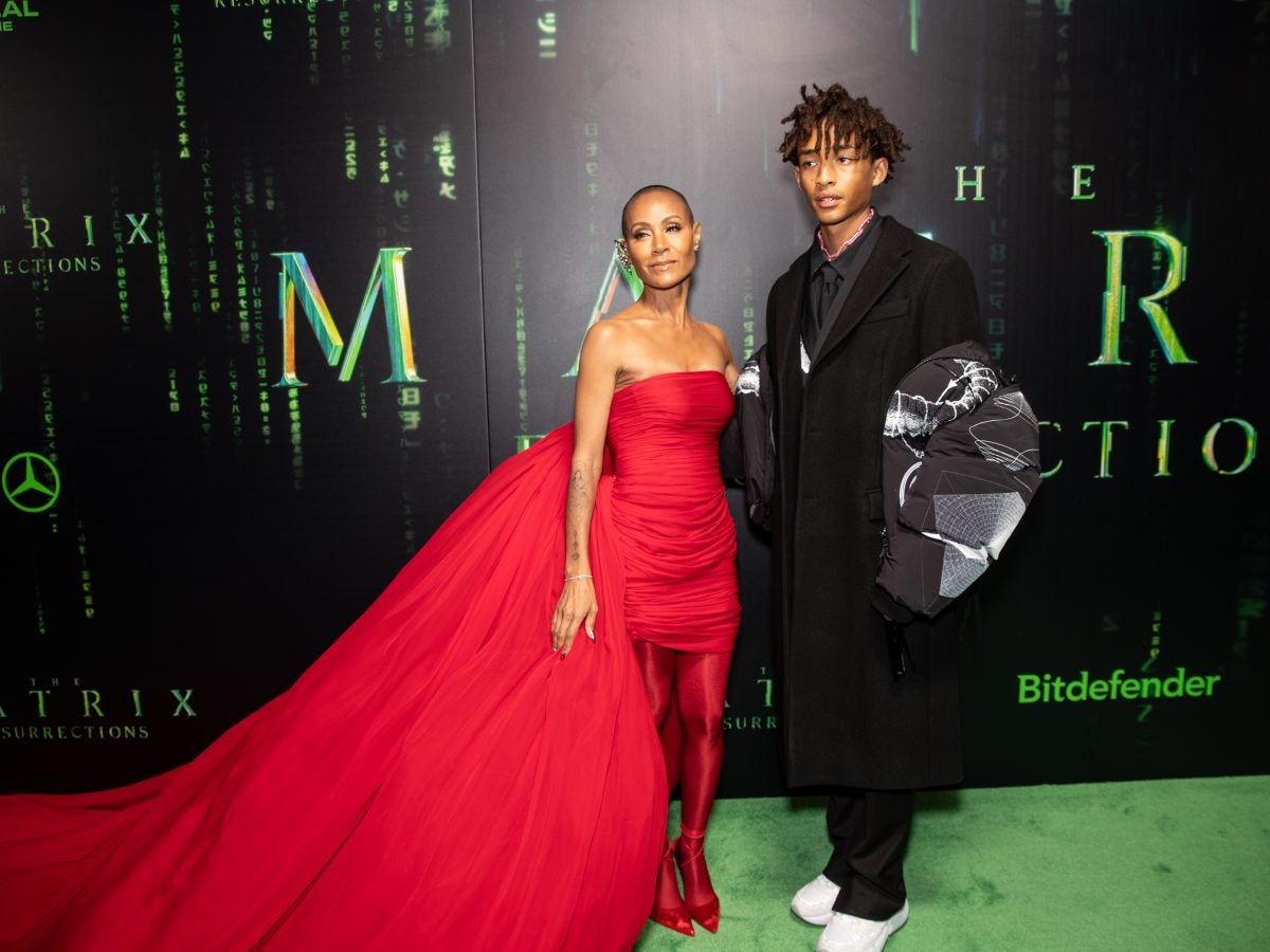 Star Gazing: Celebs Choose Red Pill Or Blue At "The Matrix: Resurrections" San Fransisco Premiere