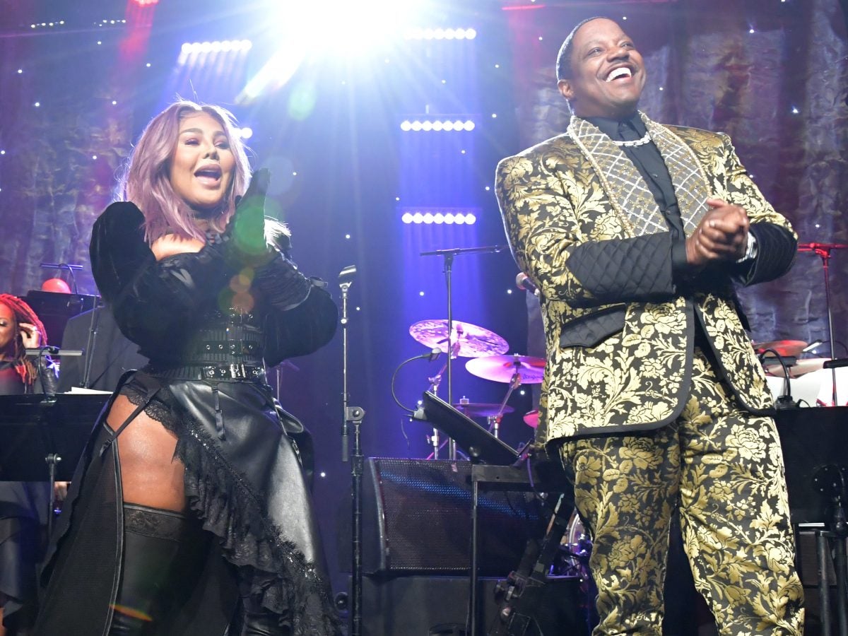 Lil Kim, Mase, Ja Rule And More To Hit The Stage With DJ Cassidy for Live 'Pass The Mic' Concert