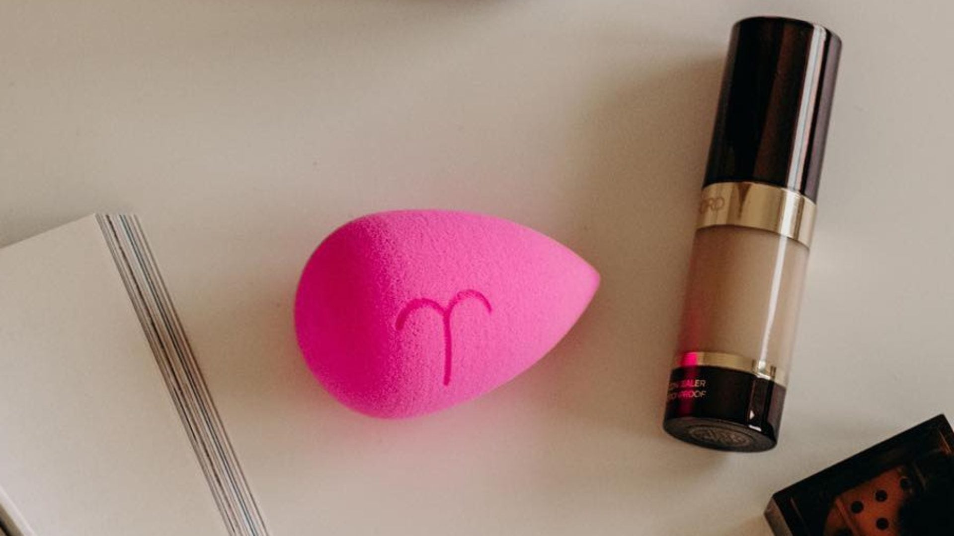 A New Makeup Sponge For The Perfect Foundation Base Just Launched