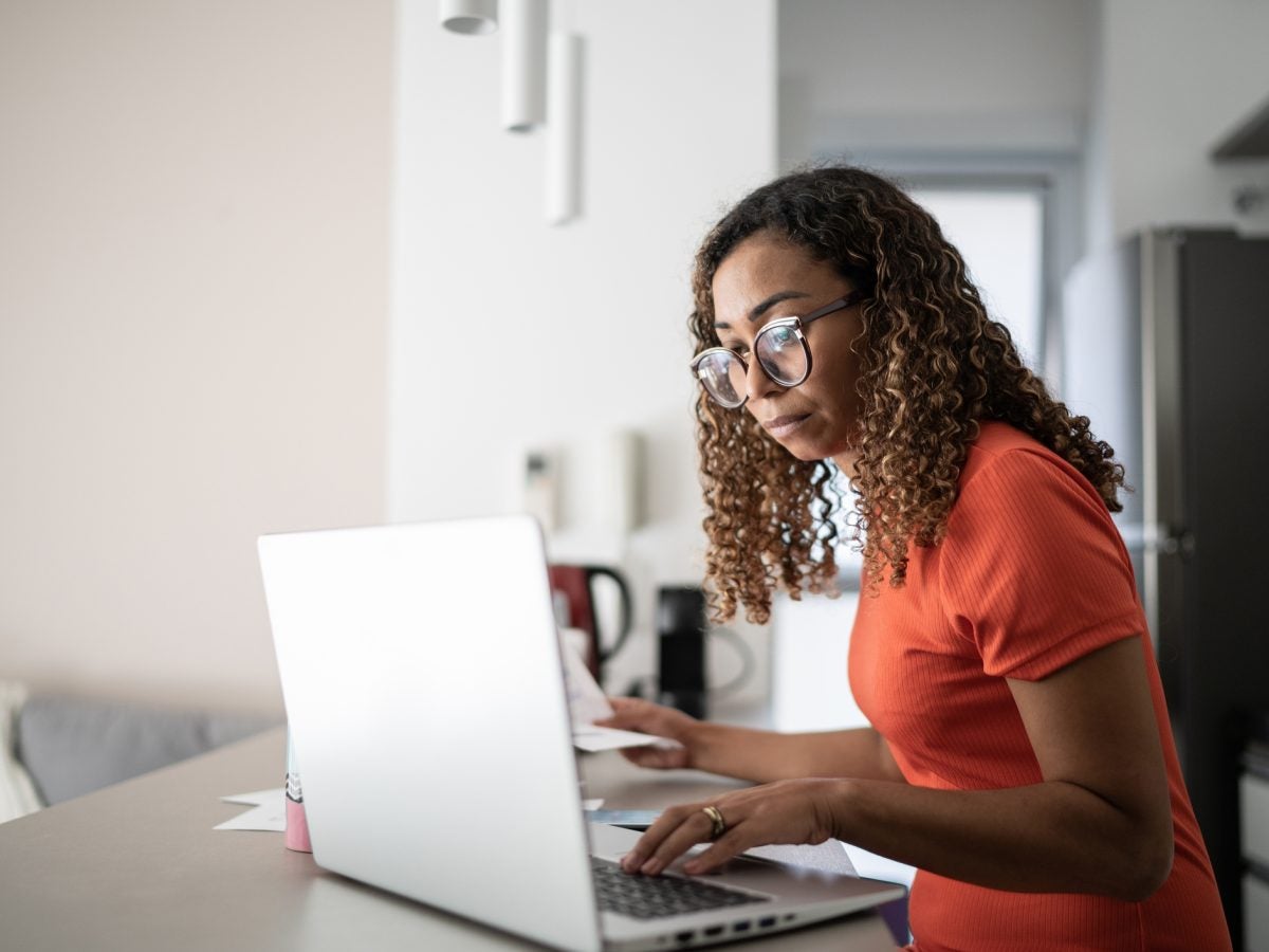 Report: Only 1/3 Of Women Are Saving For Retirement