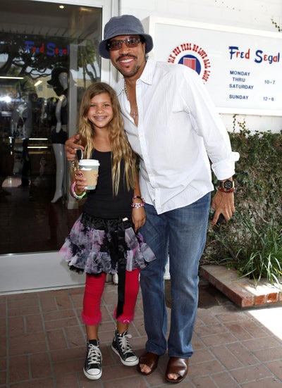 Lionel Richie’s Daughter Sofia Is Engaged: 11 Photos Of Father And Daughter From Over The Years