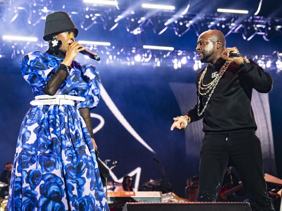 Lauryn Hill Makes An Electrifying Surprise Appearance At The 2022 ESSENCE Festival Of Culture!