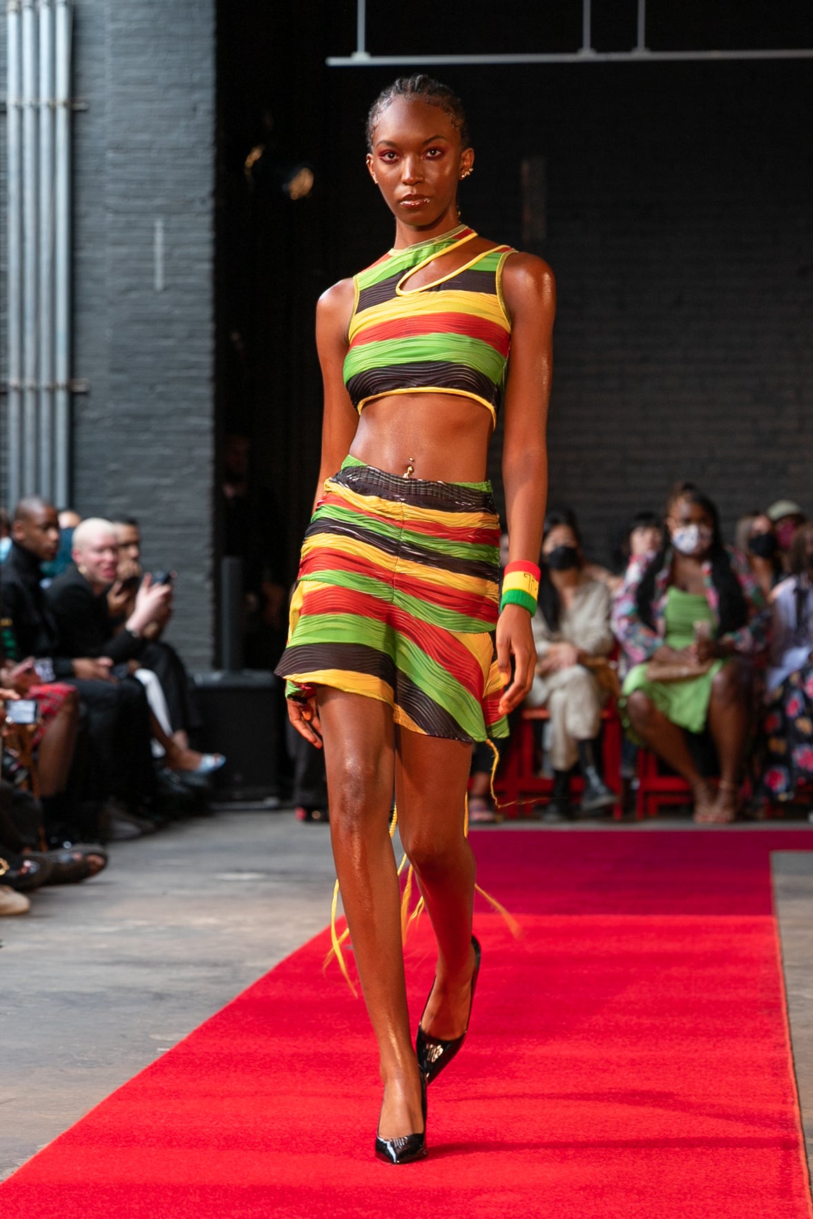 The 2022 EMERGE! Runway Show Once Again Comes Through for Black Creatives  at NYFW - EBONY