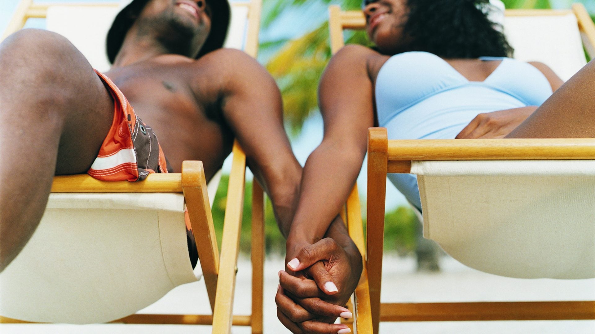 If You're Traveling With Your Partner Soon, Here Are 6 Tips For Smooth Sailing