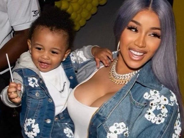 Cardi B shares sweet family photo with Offset and their 2 kids