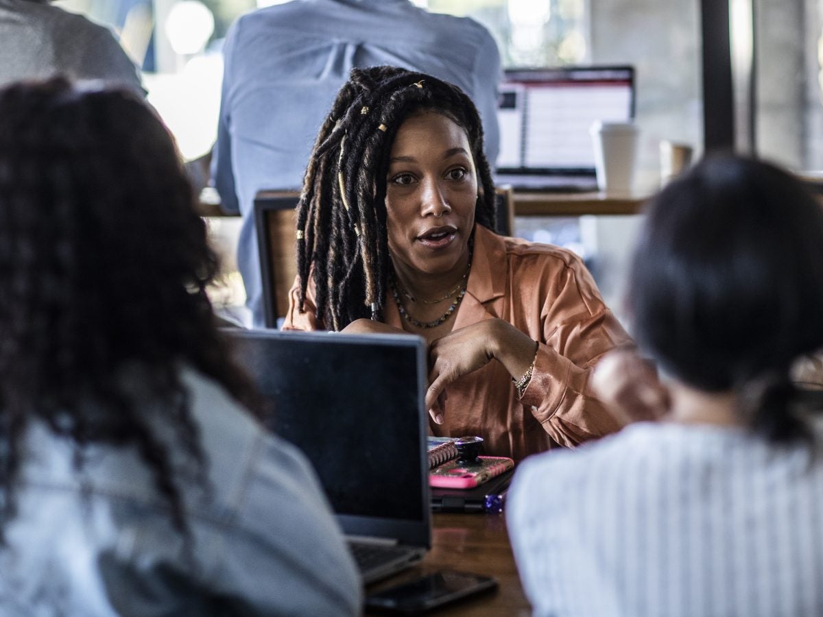 There’s A New Workplace Trend Affecting Female Bosses: Workers Refusing Overtime