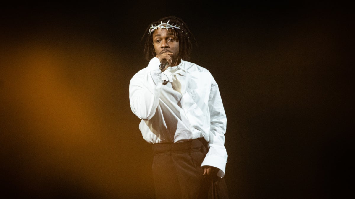 Kendrick 🤝 Martine Rose. The Compton born and raised rapper crowns hi