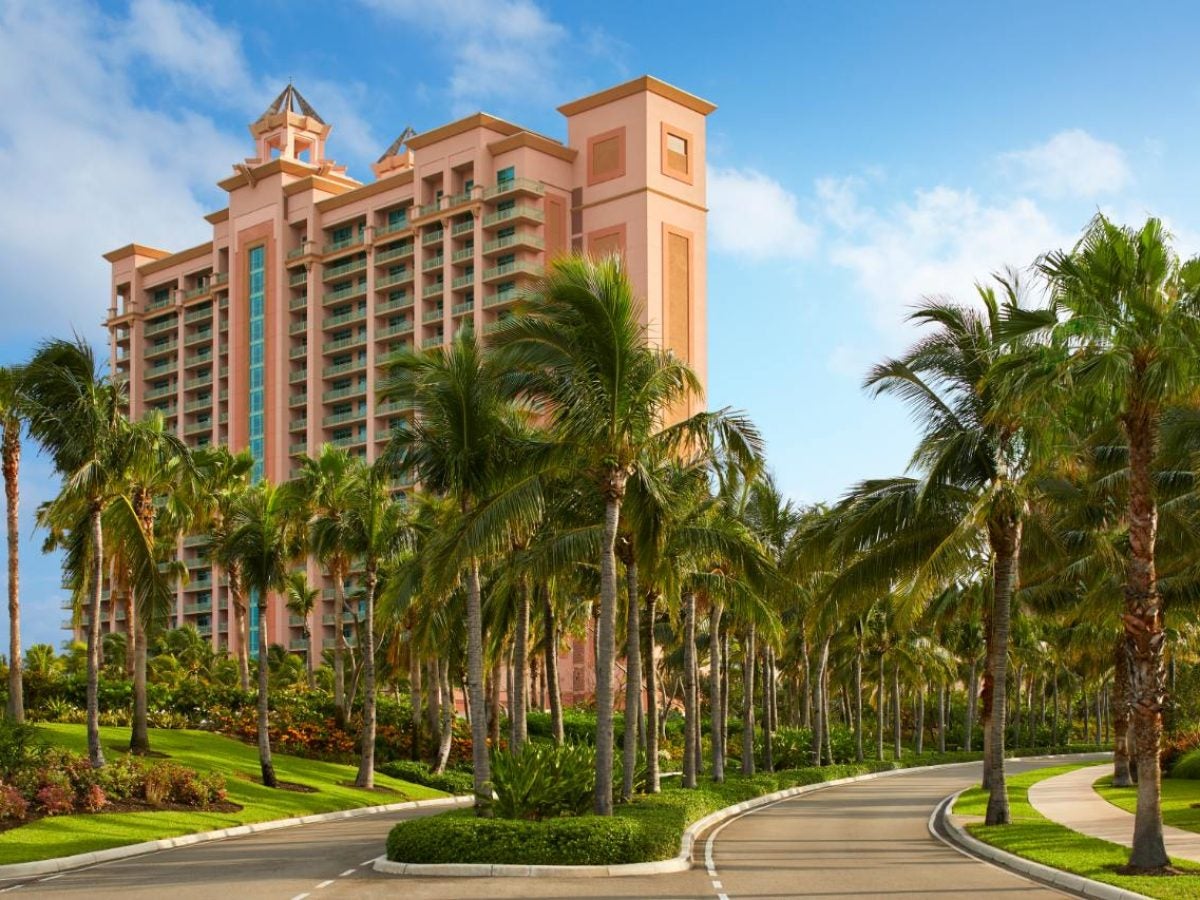 The Cove At Atlantis Paradise Island Proves That Classic Luxury Never Goes Out Of Style