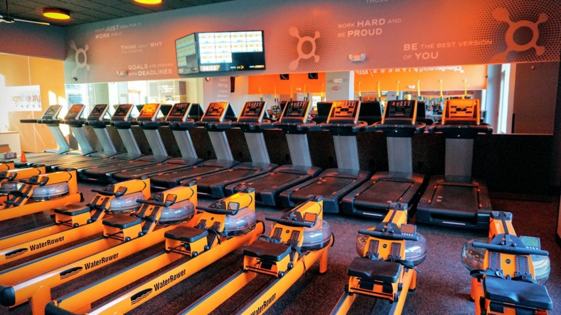 I Got A Head Start On My New Years’ Resolutions By Trying Orangetheory For A Month — Here’s What Happened