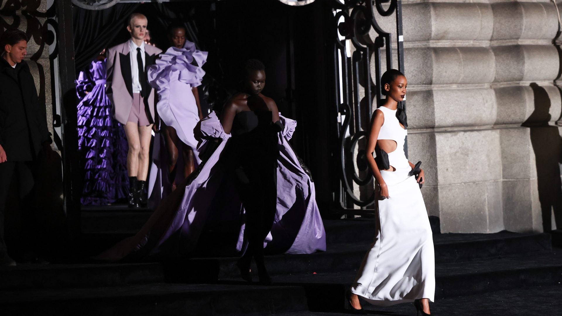 Couture Look Of The Day: Valentino