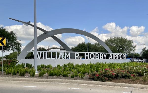 Houston Restaurant Group Alleges Malfeasance in City's Airport Contract  Award, Issues