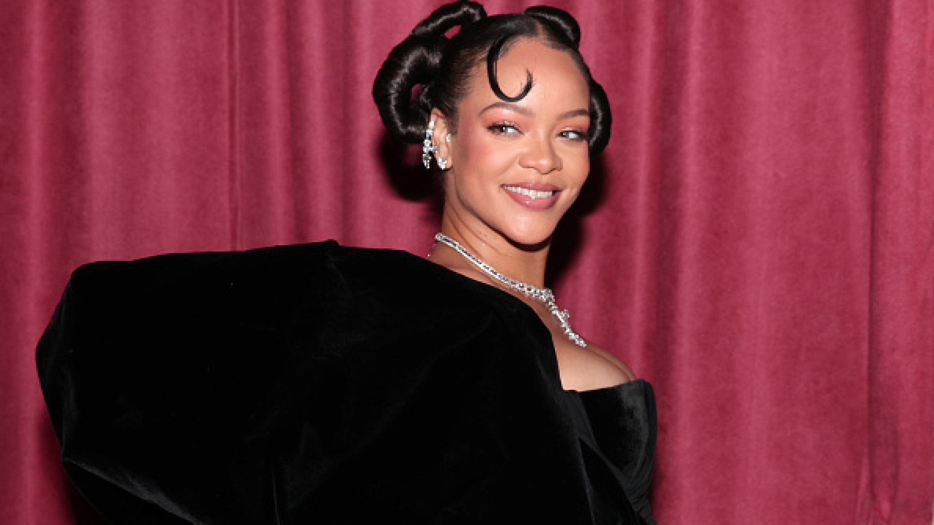 Rihanna To Perform 'Lift Me Up' At The Oscars