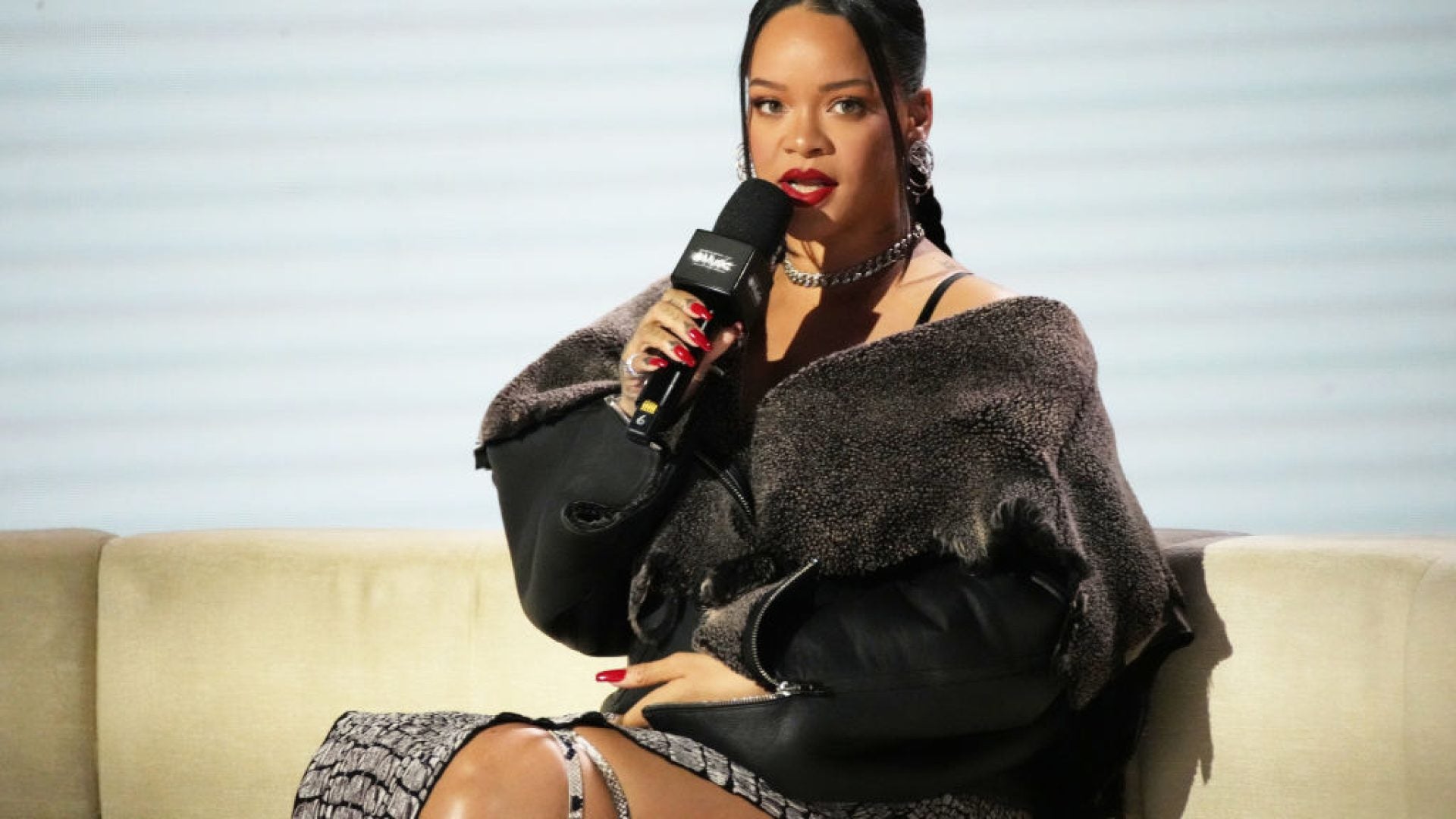 Rihanna And 5 Other Celeb Moms On The Struggle To Balance Work And Motherhood