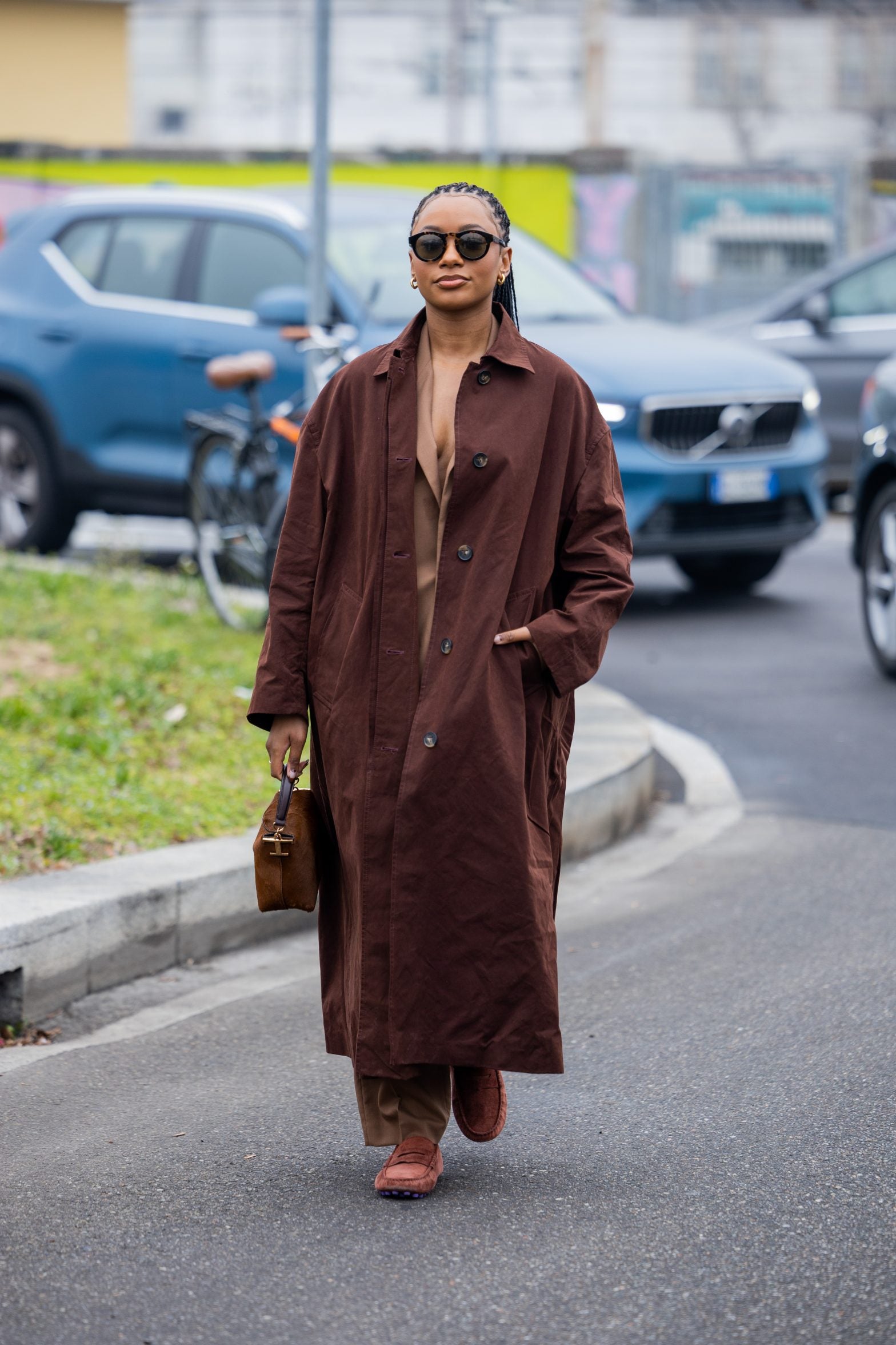 Street Style: Milan Fashion Week FW 23′