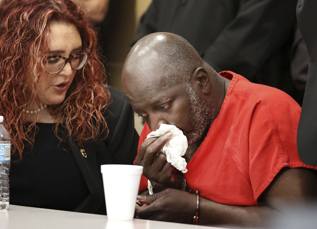 Black Man Serving 400 Year Sentence For Robbery He Didnt Commit Exonerated After 34 Years 7843