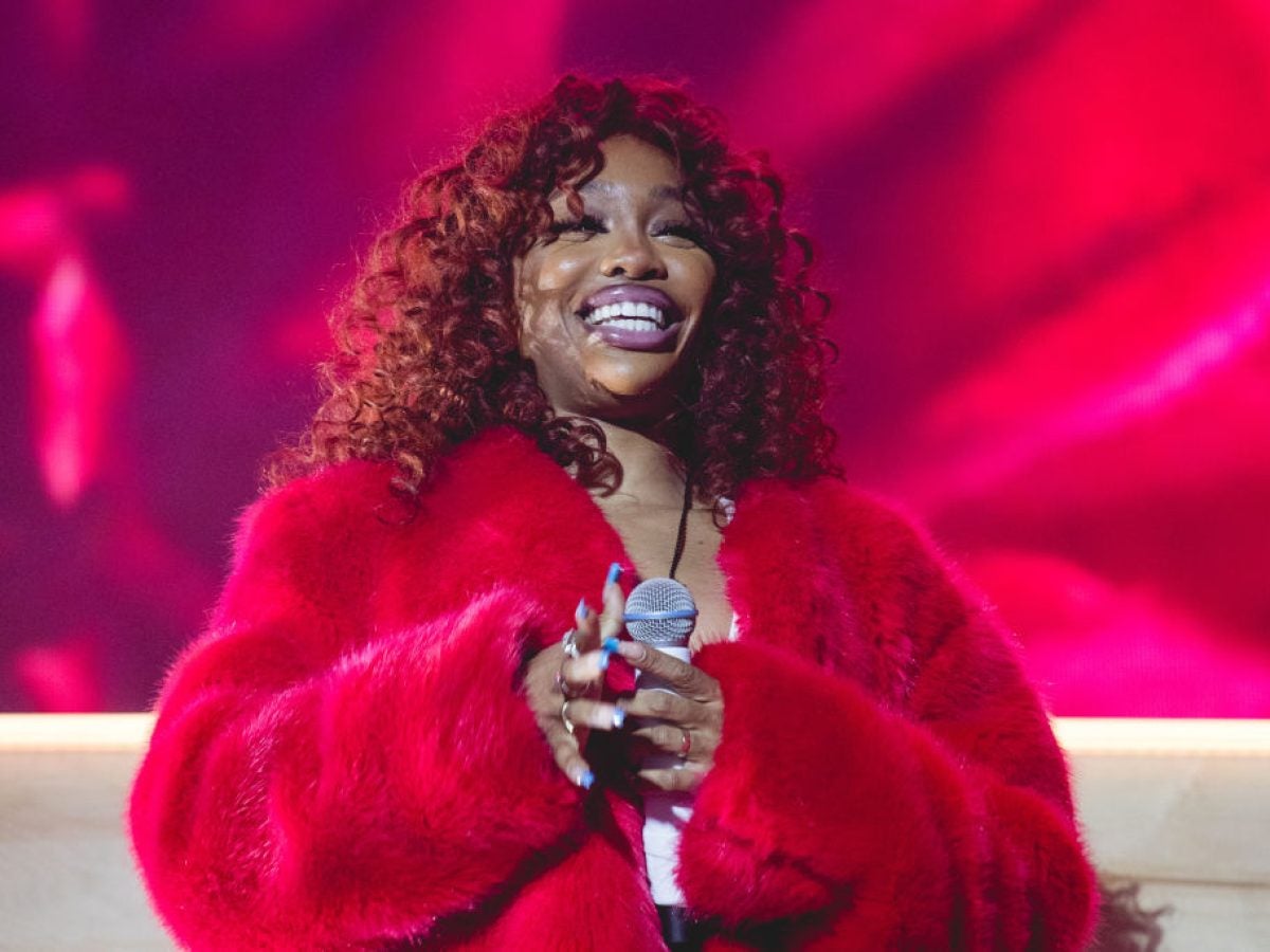 This Is The Viral Lasagna Soup Recipe That Has SZA (And The Internet) In A Chokehold