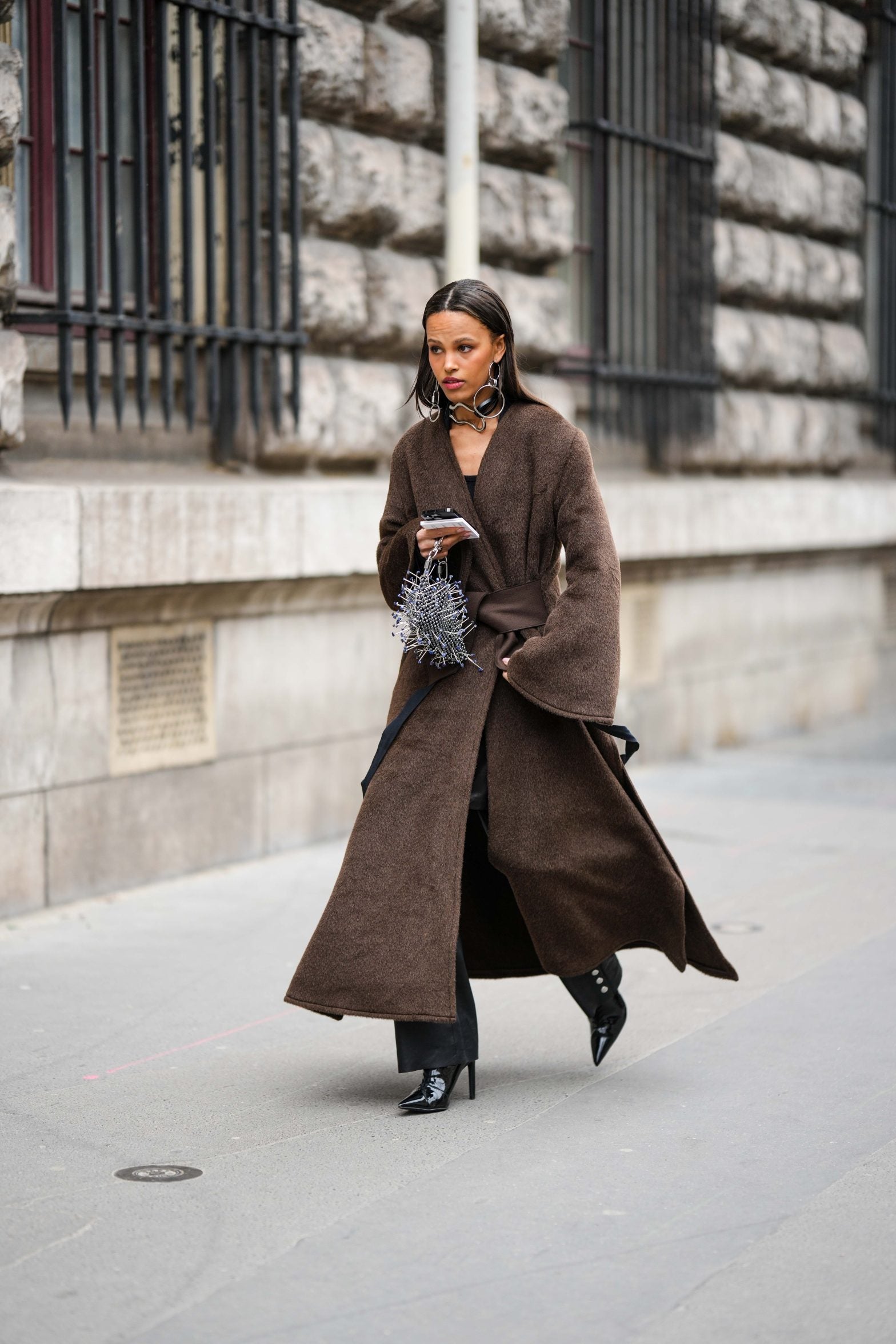 Street Style: Paris Fashion Week FW 23′