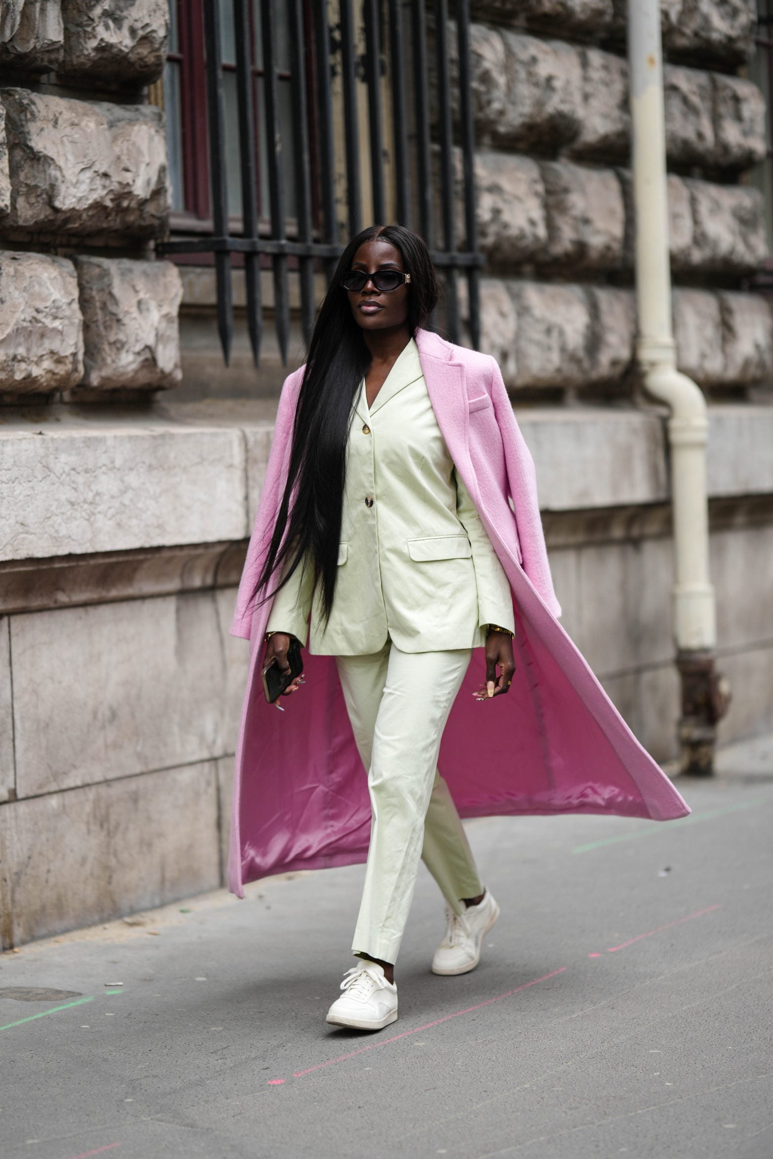 Street Style: Paris Fashion Week FW 23′