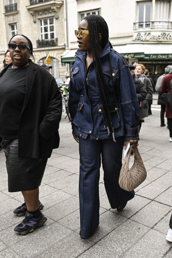 Street Style: Paris Fashion Week FW 23′