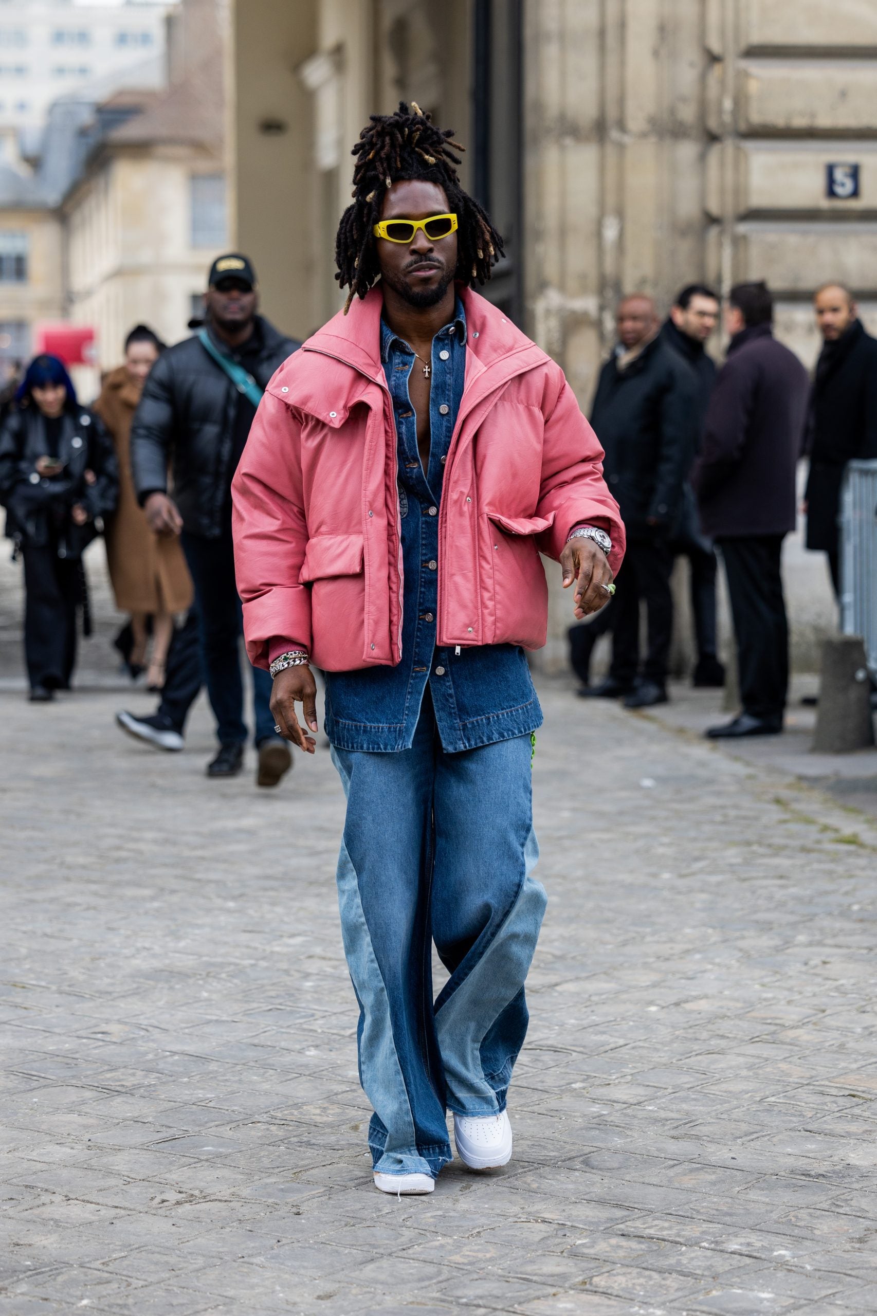 StreetStyle at Louis Vuitton - Paris Fashion Week Men F/W 2019