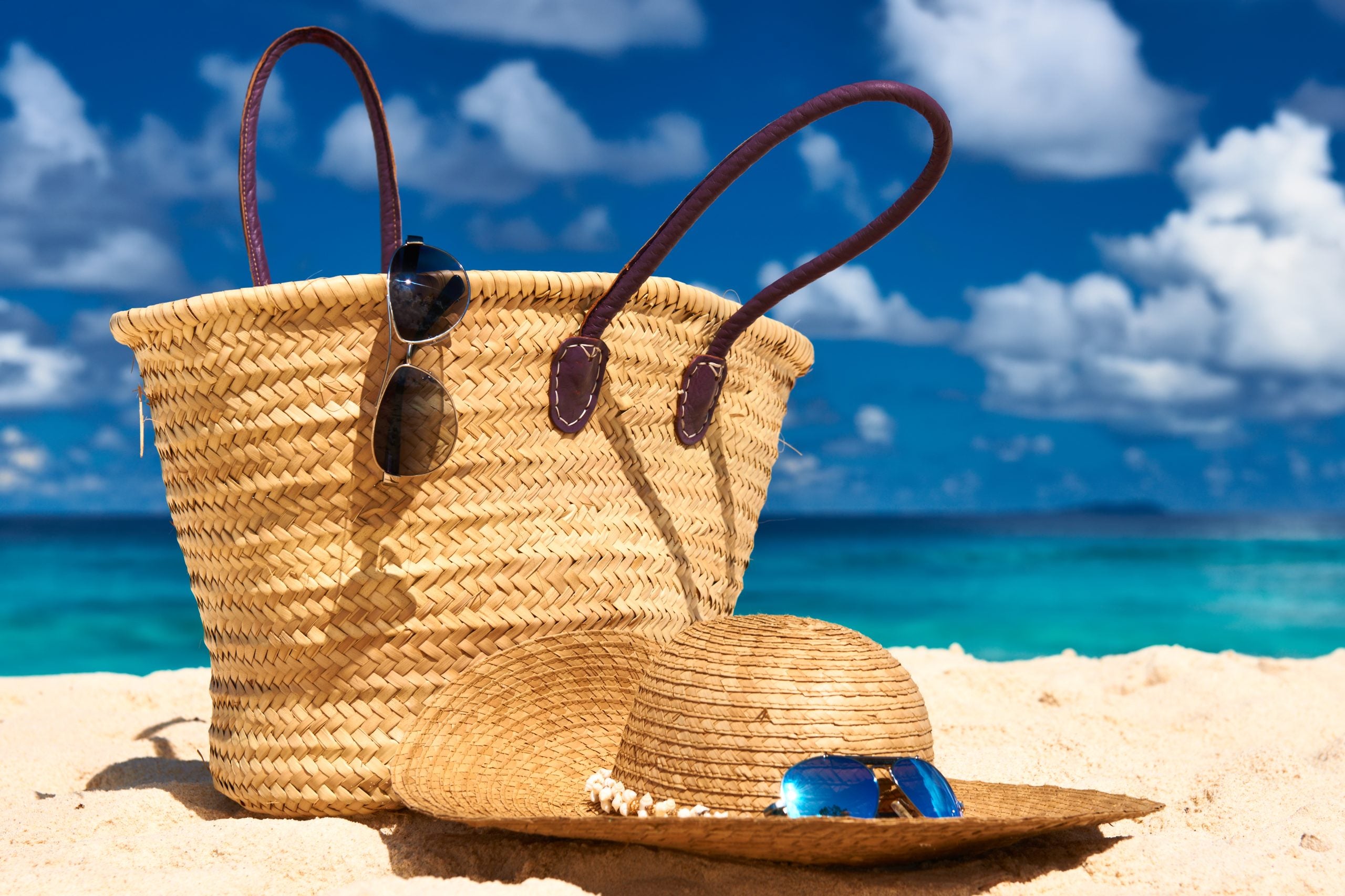 Hottest Beach Bag Trends For 2021 - Glam & Glitter