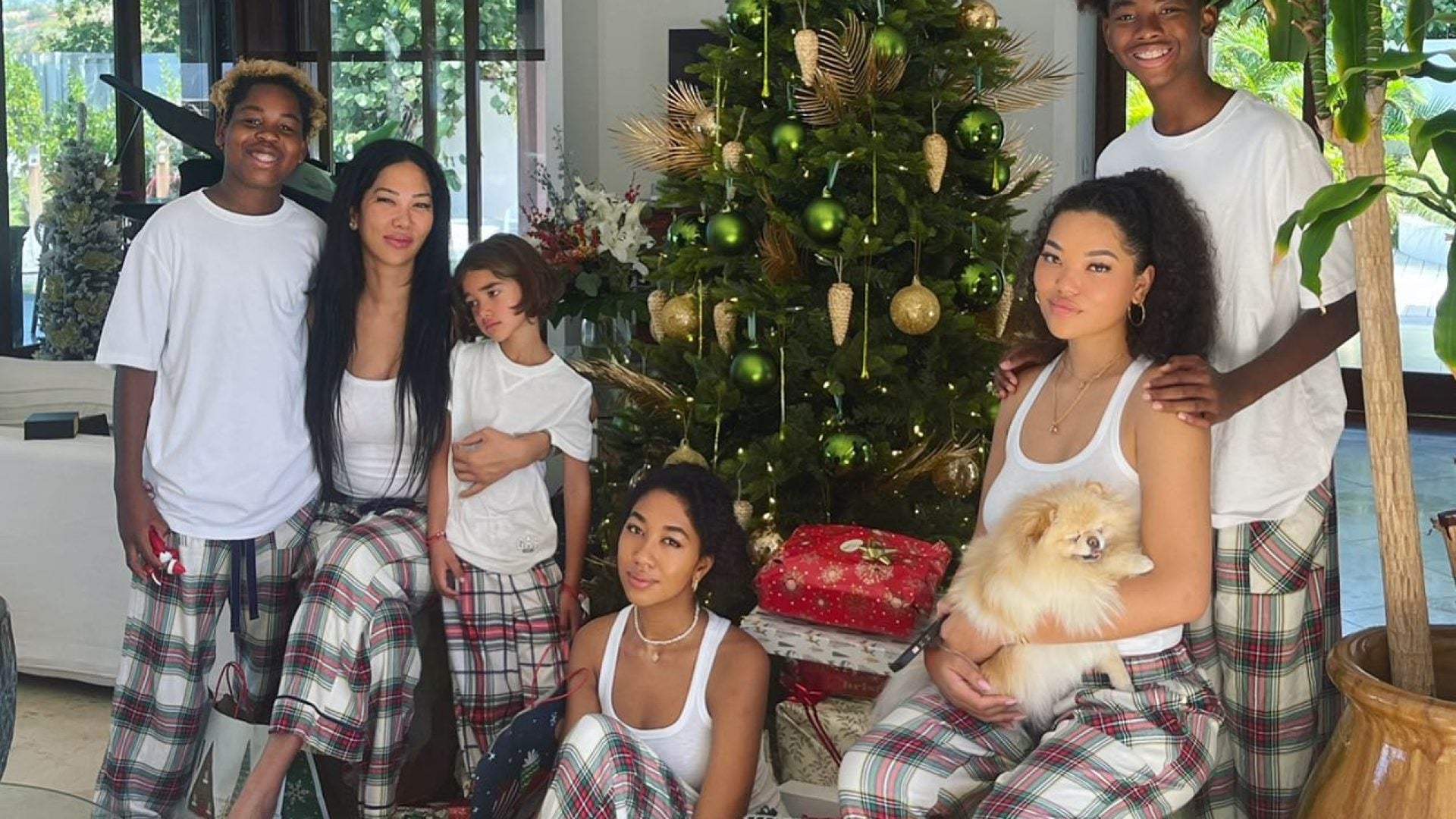 Adorable Moments Of Kimora Lee Simmons With Her Five Children