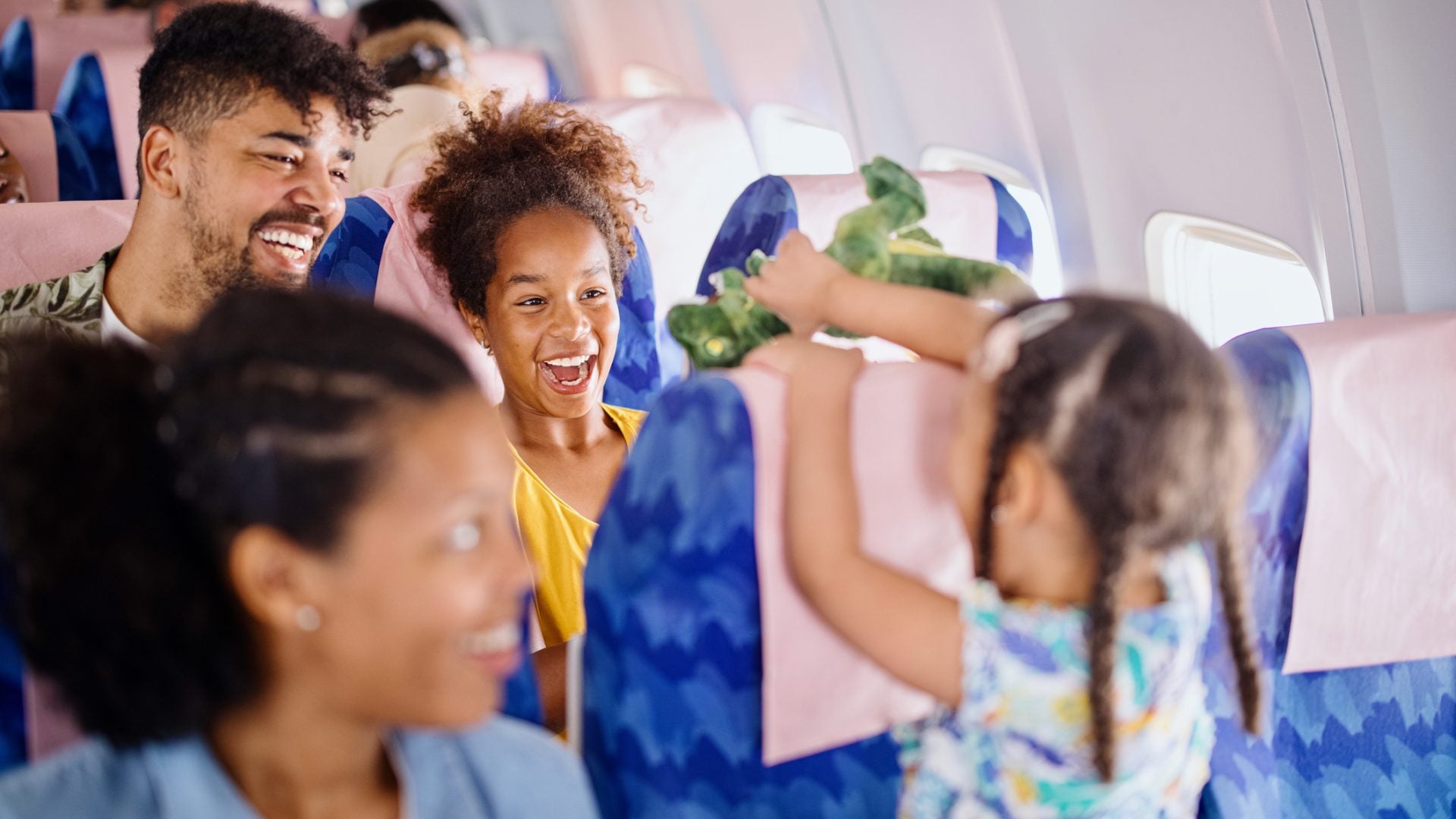 How To Keep Kids Engaged And Ignore Judgmental People When Traveling With Children