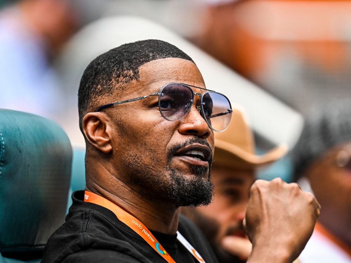 Jamie Foxx Waves To Fans In First Sighting Since “Medical Complication”