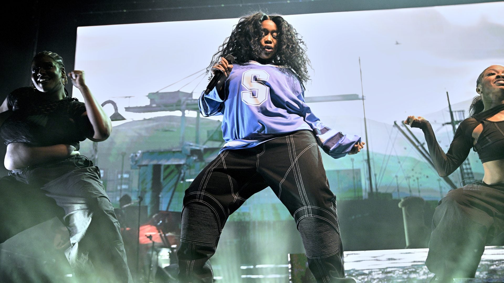 Everything SZA Wore In Her “Snooze” Video