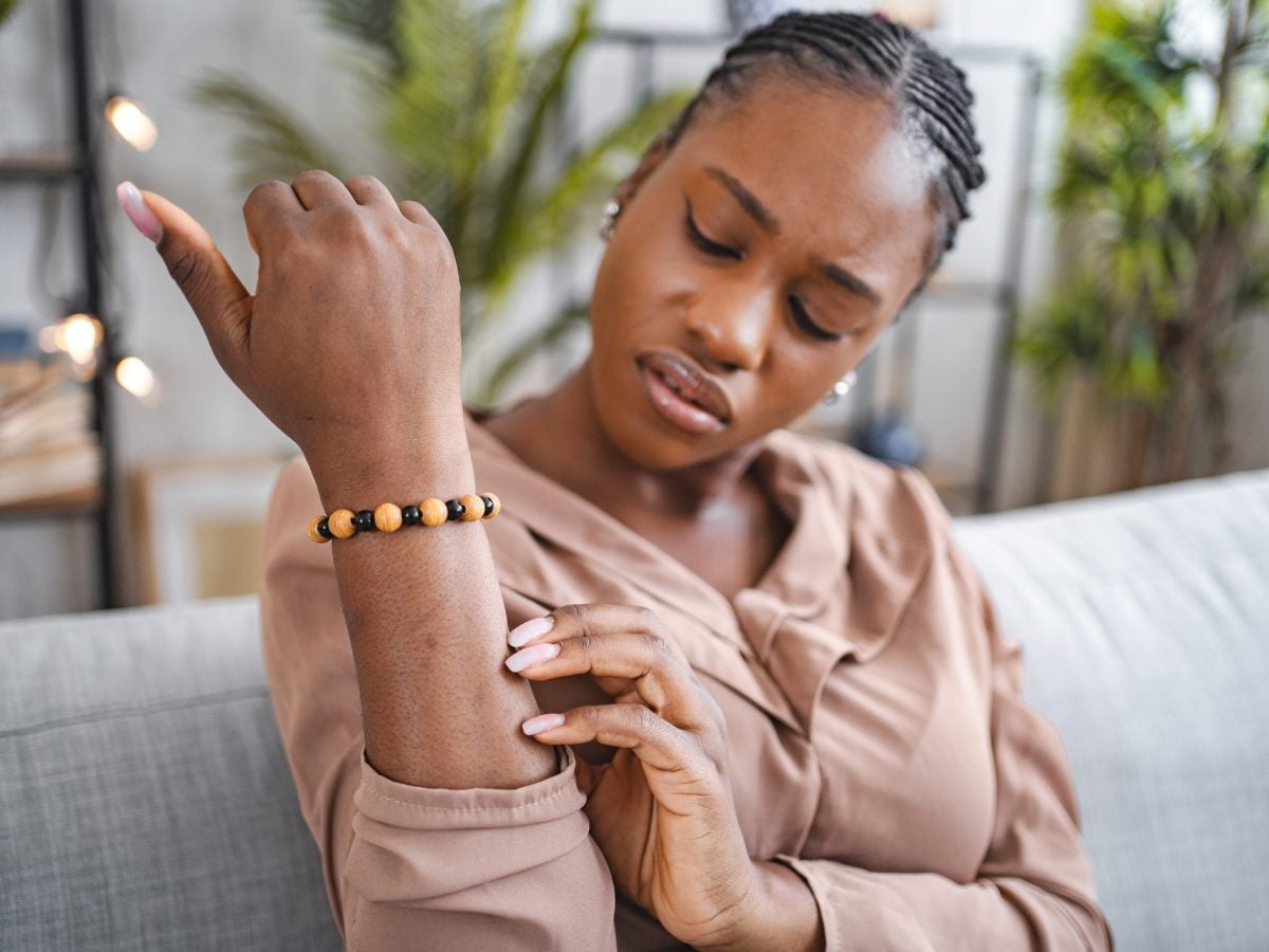 Everything You Need To Know About How Psoriasis Shows Up On And Affects Black Skin