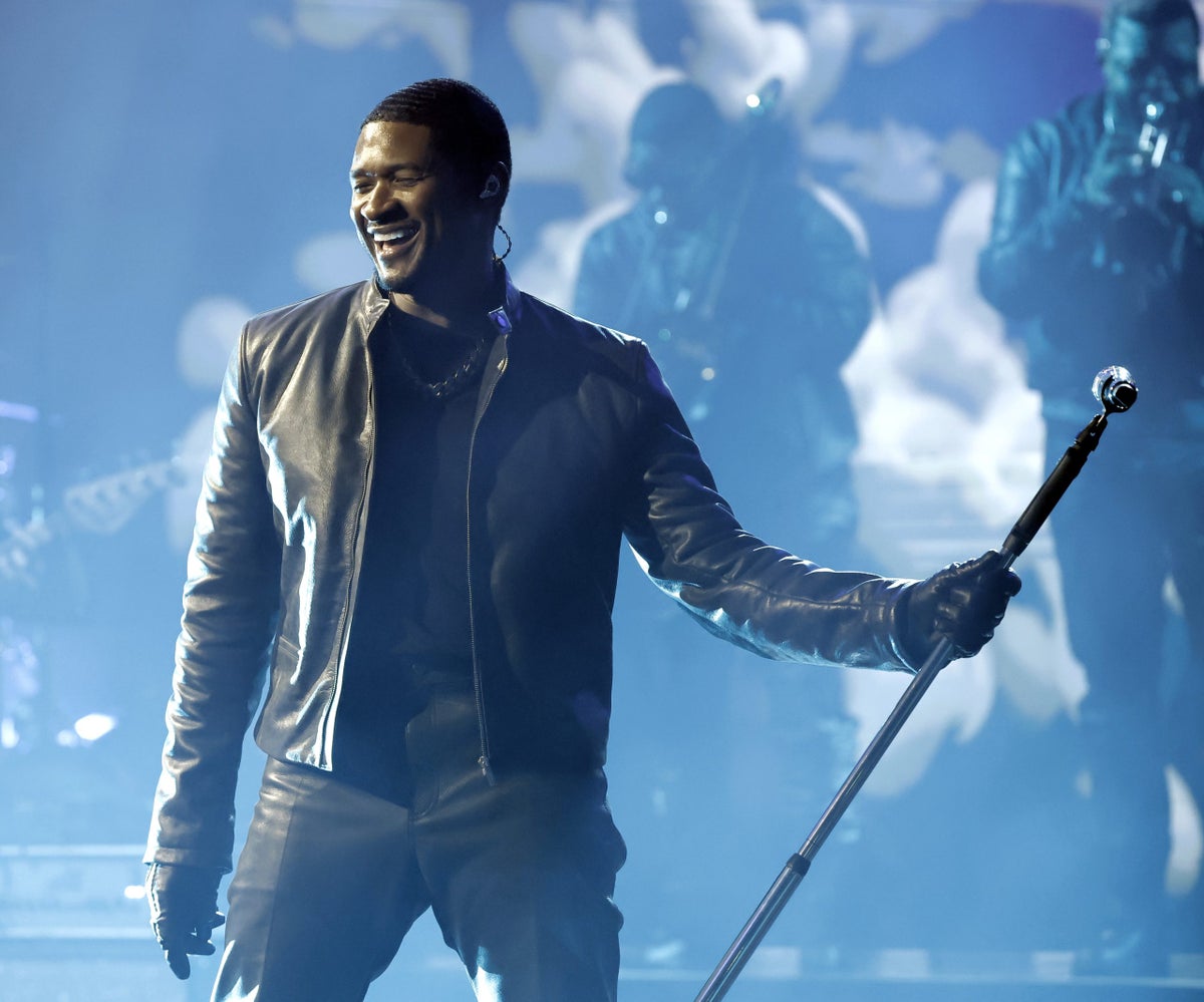 Usher to Headline 2024 Super Bowl Halftime Show - WSJ