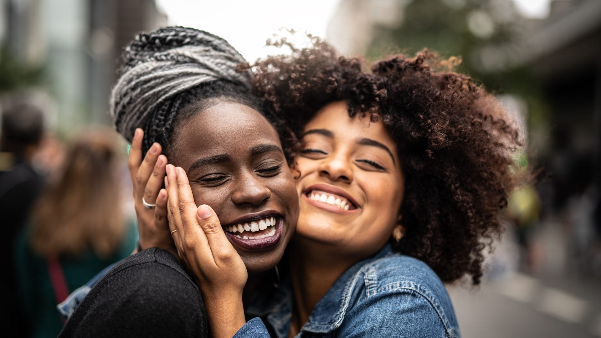 Here Are The Four Love Languages You Should Apply To Your Gal Pal Squad