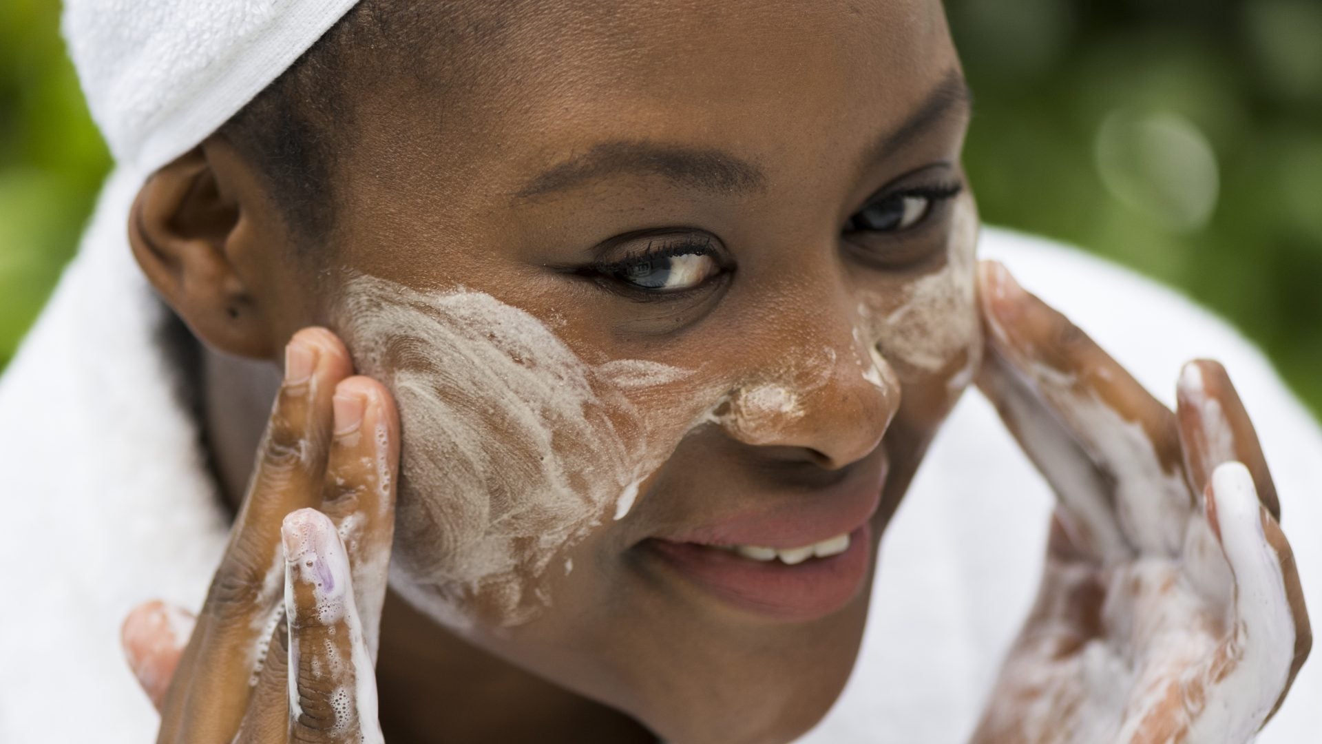 Product Of The Week: The Makeup Remover My Skin Is Loving