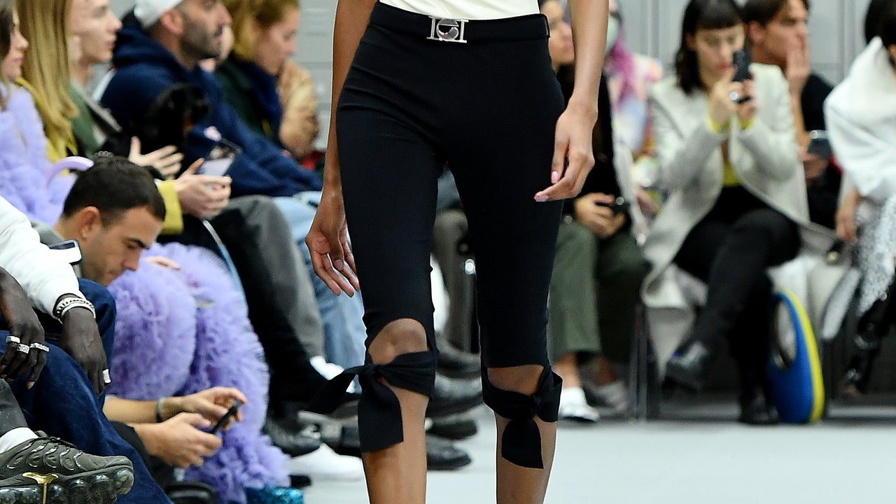 Clothing : Trousers : 'Halima' Black Capri Trousers
