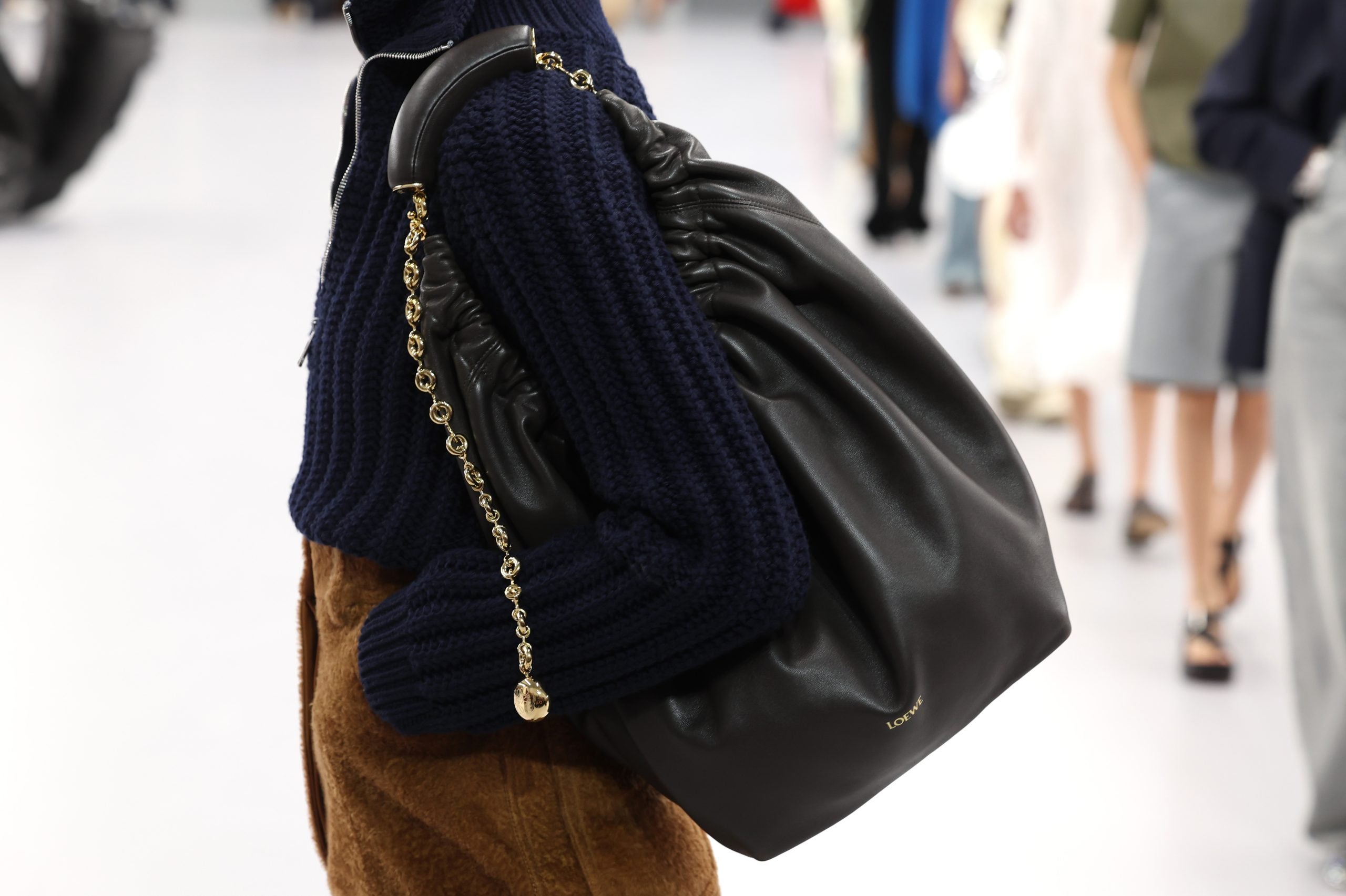 Bags to Love: Top Handbag Trends for 2024 Spring/Summer Season