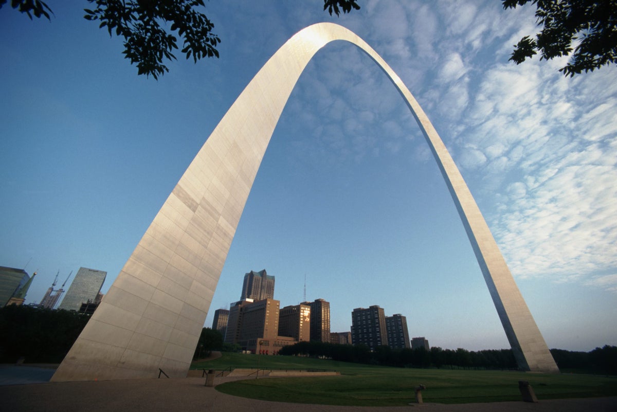 St. Louis will send struggling families $500 a month